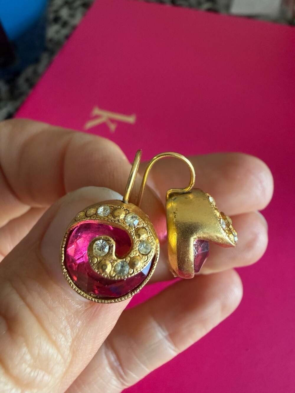 Vintage Pink rubyRhinestone Gold Tone Swirl Dangle Earrings Y2K Statement